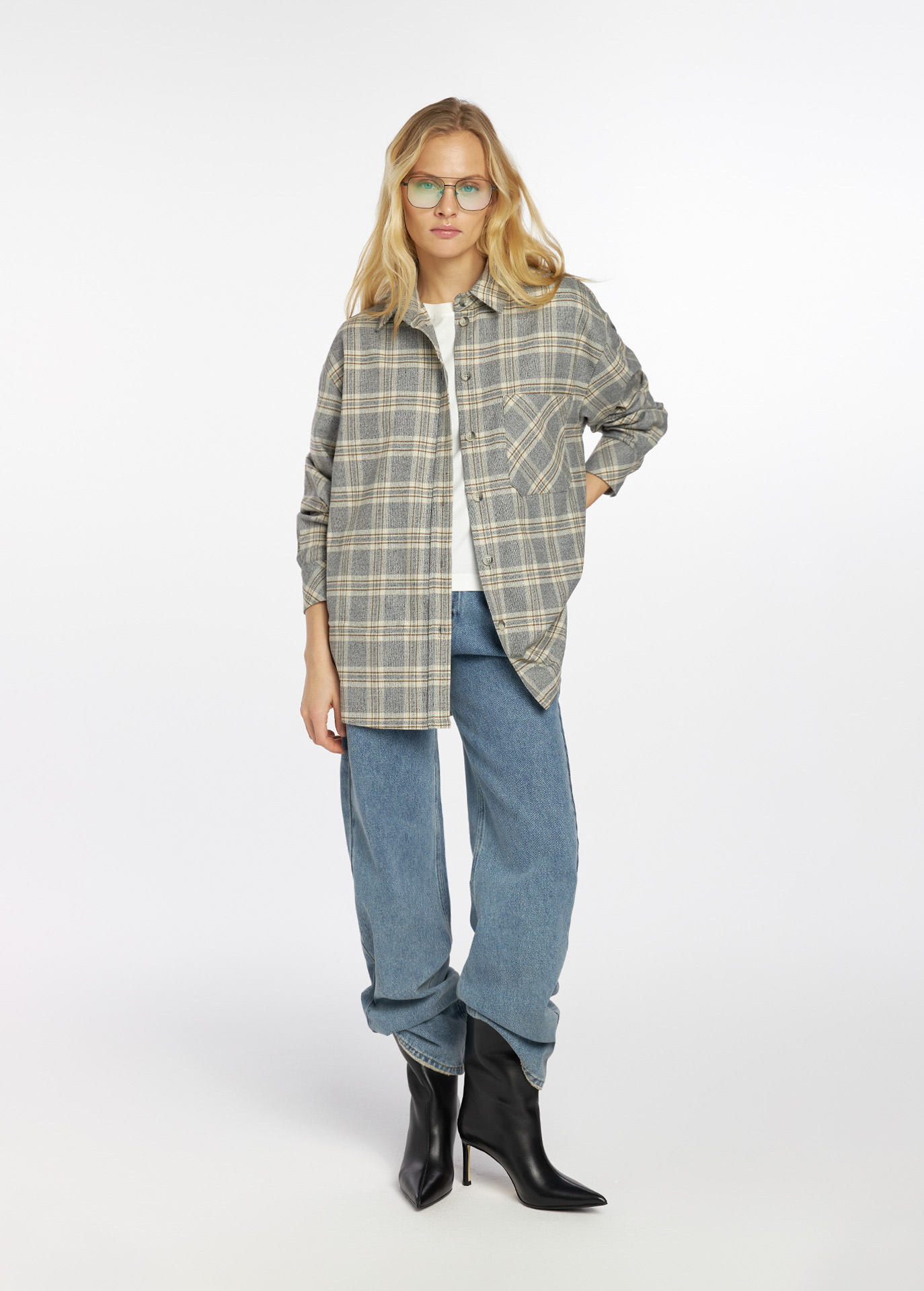 Рубашка в клетку из плотной вискозы 12470₽